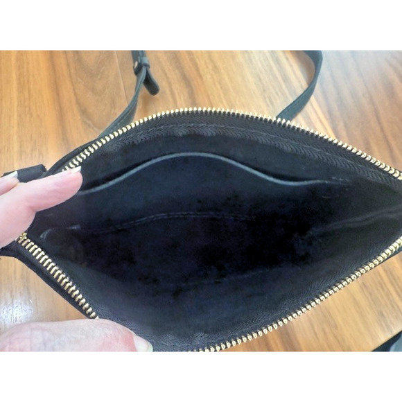 Portland Leather Goods Classic Small Zipper Adjustable Purse Black Crossbody Bag - Picture 8 of 9